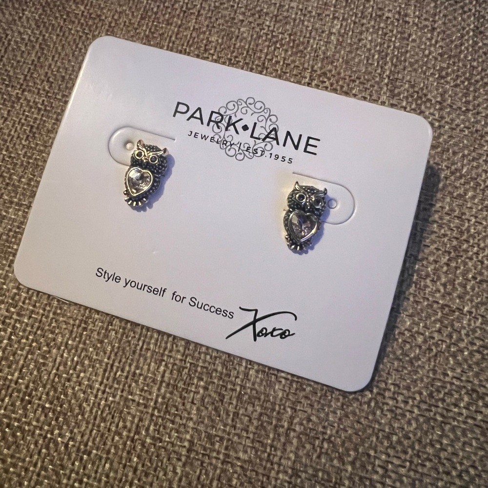 ☘️Park Lane Owl Earrings